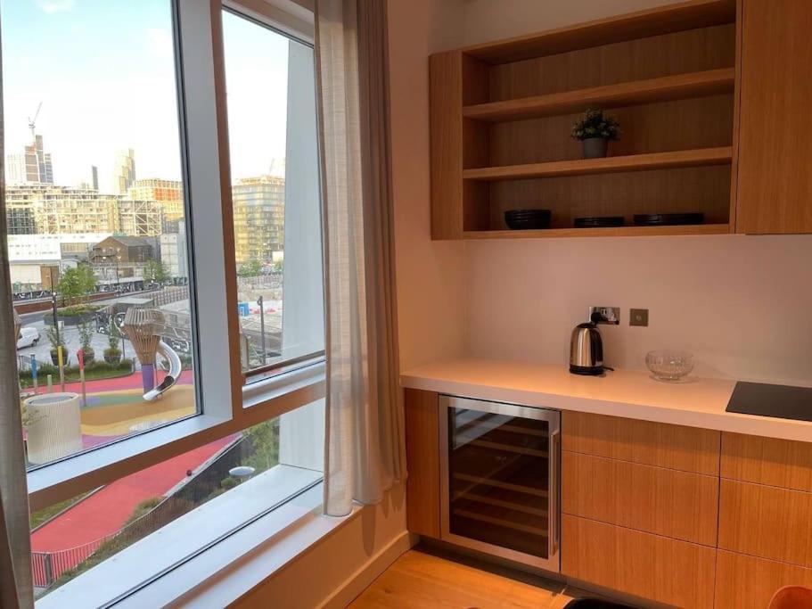 Luxury 3 Bed 3 Bath In Apartment