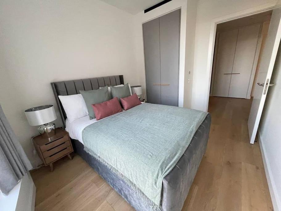 Luxury 3 Bed 3 Bath In