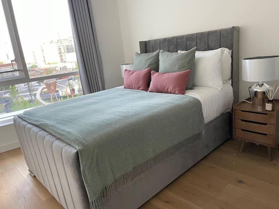 Apartment Luxury 3 Bed 3 Bath In